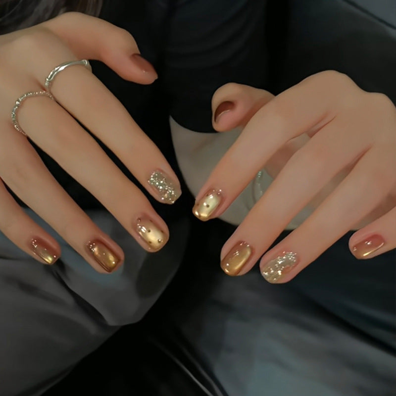 Premium Decorative Press-On Nail Set with Gold Accents Bowlift