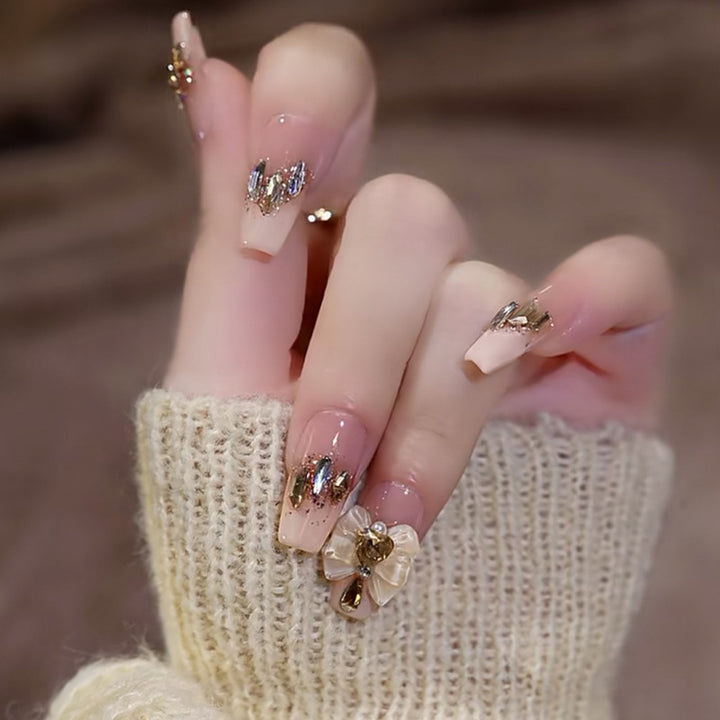 Elegant Artificial Nails Bowlift