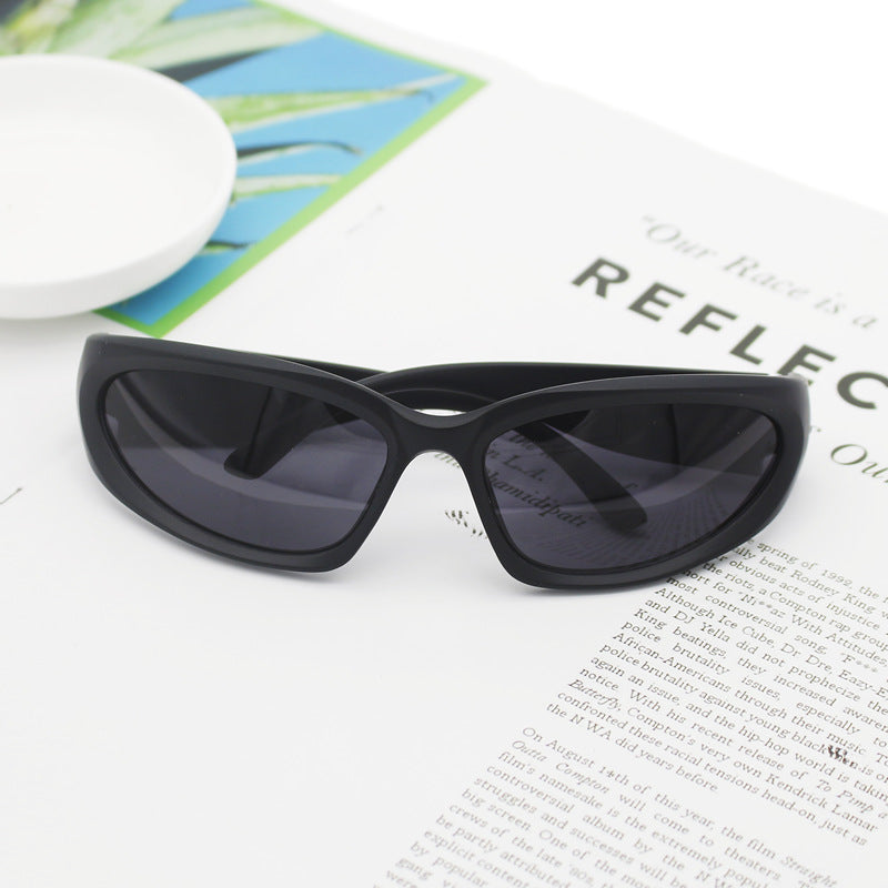Women’s sporty sunglasses with high-quality UV protection material Bowlift