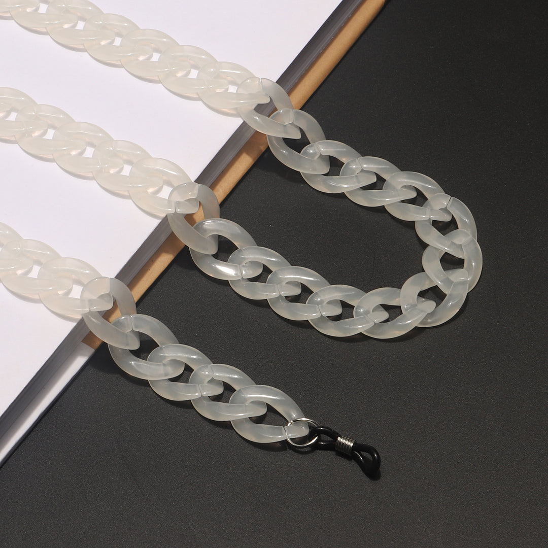 Statement Eyewear Chain Bowlift