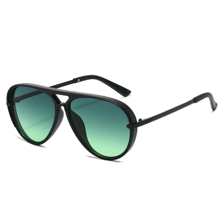 Elegant Aviator Sunglasses with Gold Accents Bowlift