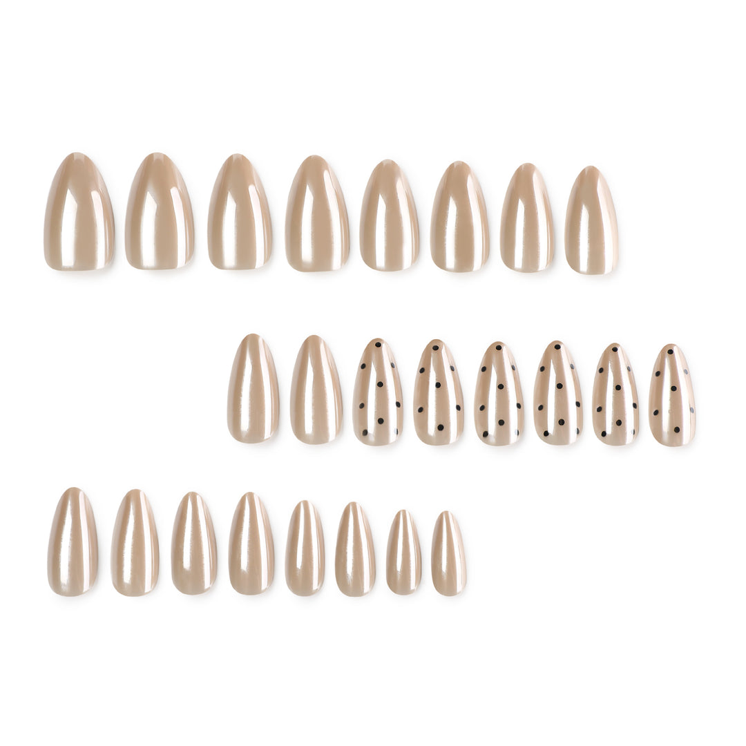 High-Quality Artificial Nails Bowlift