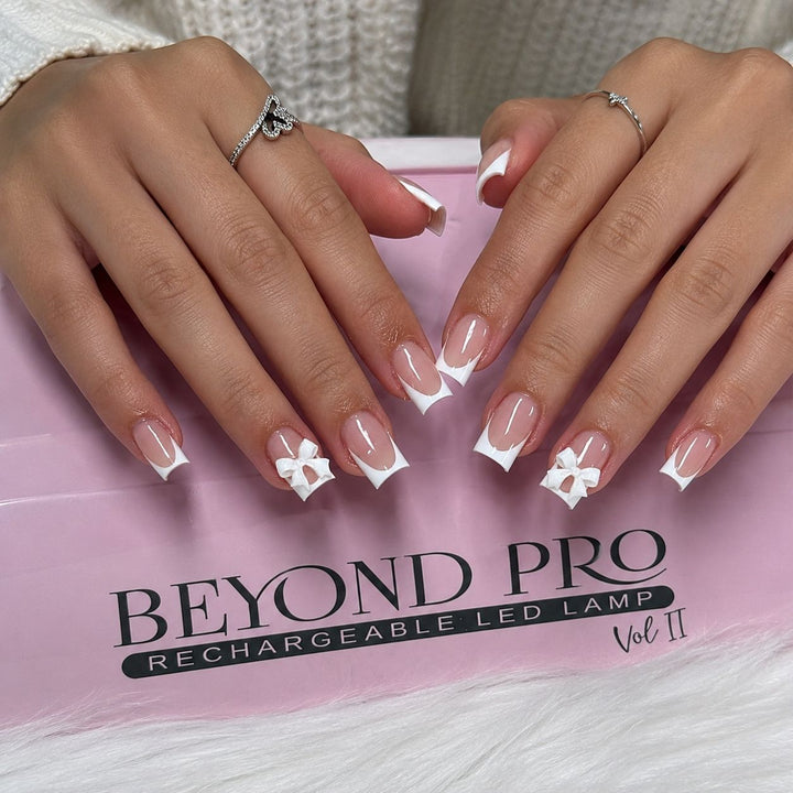Premium French Tip Press-On Nails Bowlift