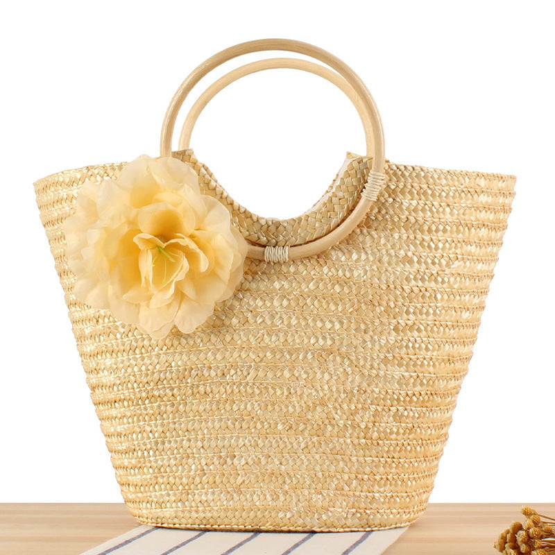 Basket bag with decorative floral design Bowlift