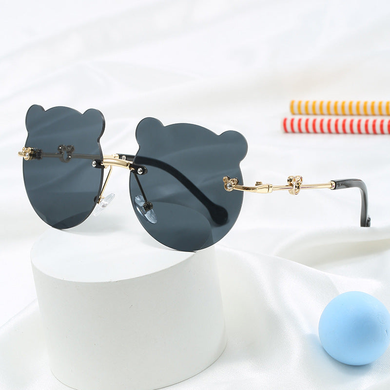 Ladies playful sunglasses with cute bear motif Bowlift
