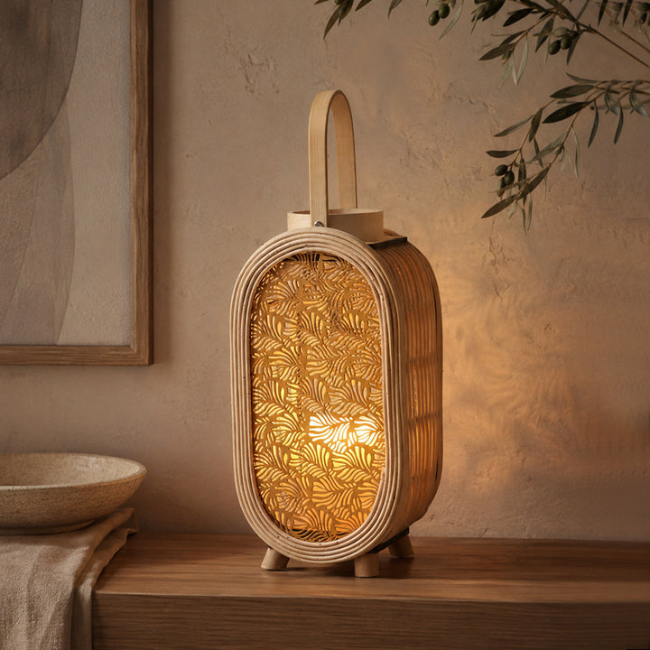 Decorative Lantern Stand Bowlift