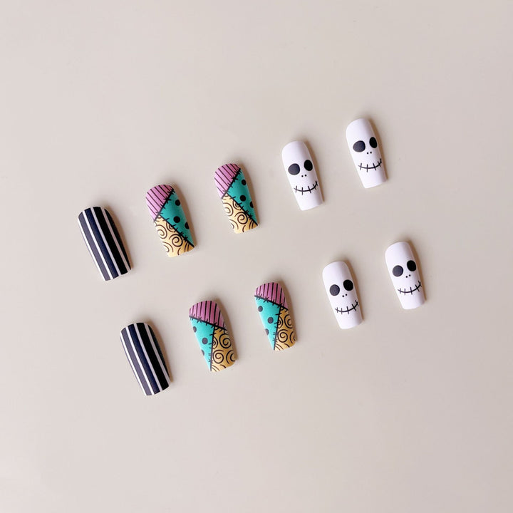 Creative nail art set with imaginative Halloween designs Bowlift
