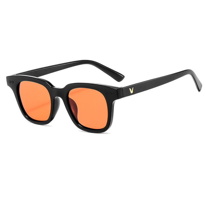 Women's Fashion Sunglasses in Modern Design Bowlift