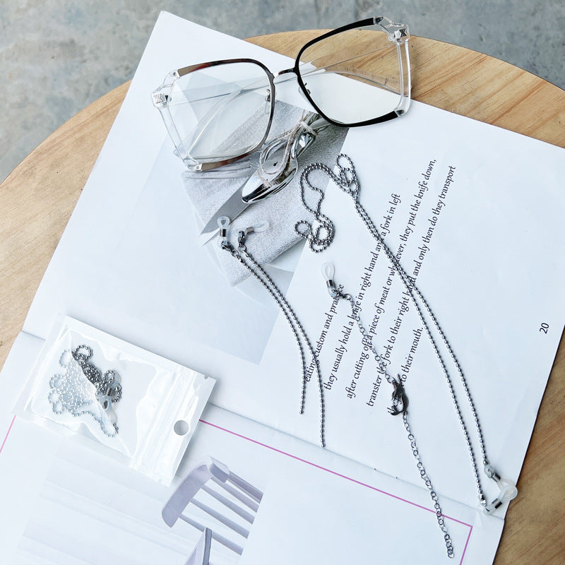 Stylish Metallic Eyewear Chain Bowlift