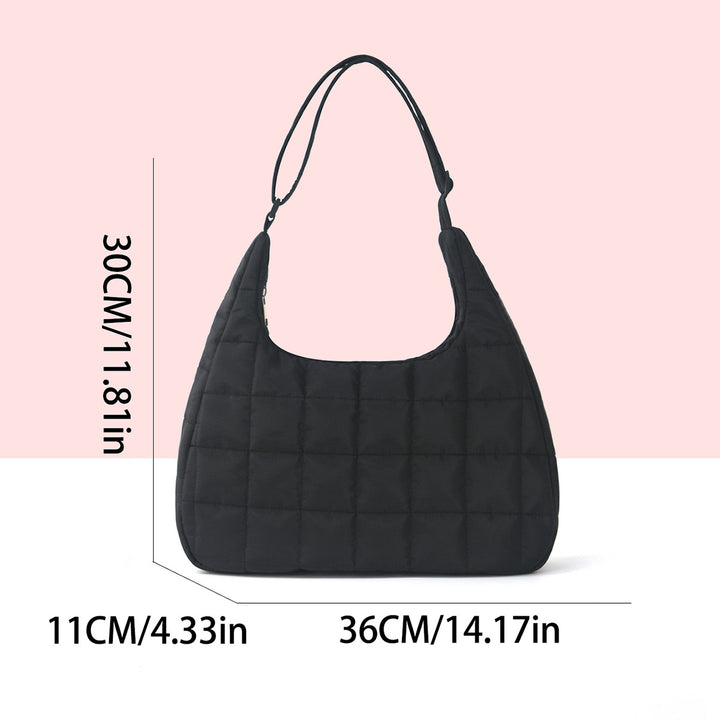 Fashionable and Padded Shoulder Bag Bowlift