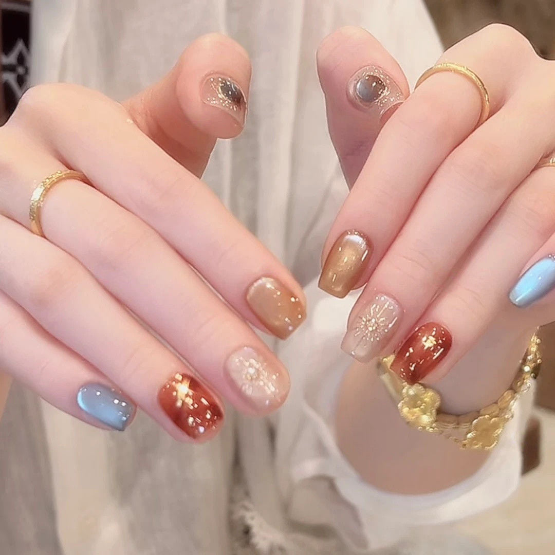 Elegant Foil and Floral Press-On Nail Set Bowlift