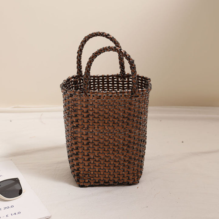 Modern Bast bag with stylish design Bowlift