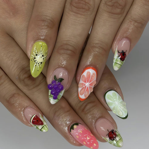 Creative and cheerful art nails Bowlift