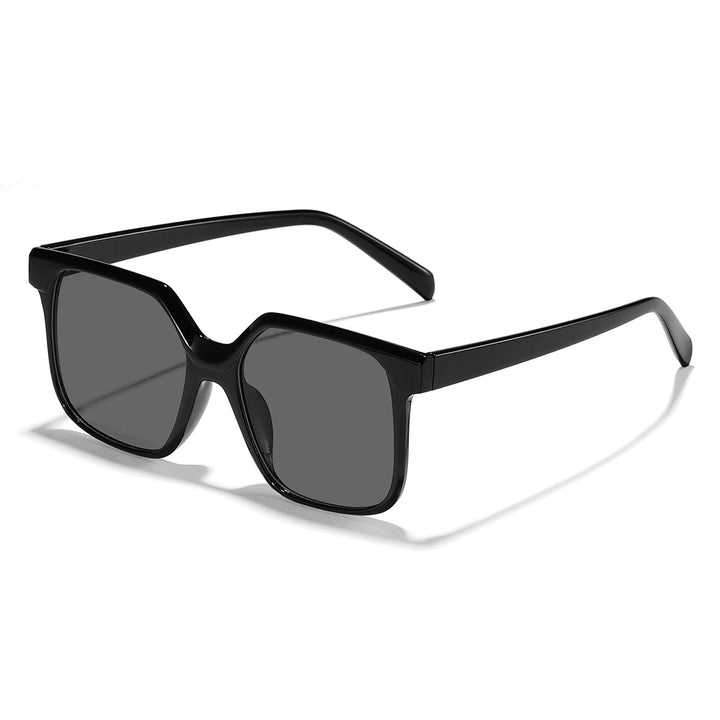 Women's stylish sunglasses in trendy leopard print Bowlift