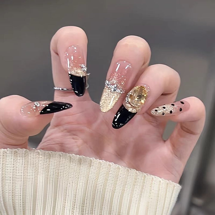 Elegantly Designed Press-On Nail Art Bowlift