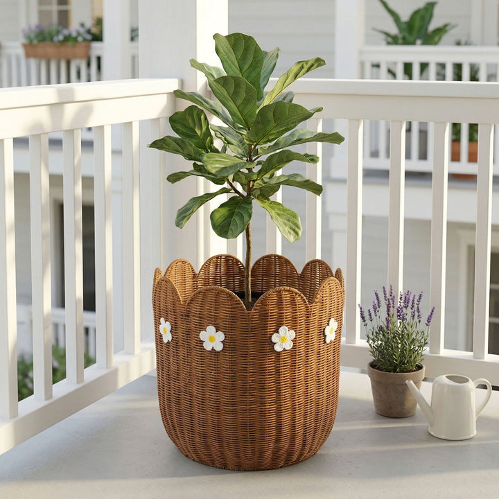 Rattan basket with flower motif Bowlift