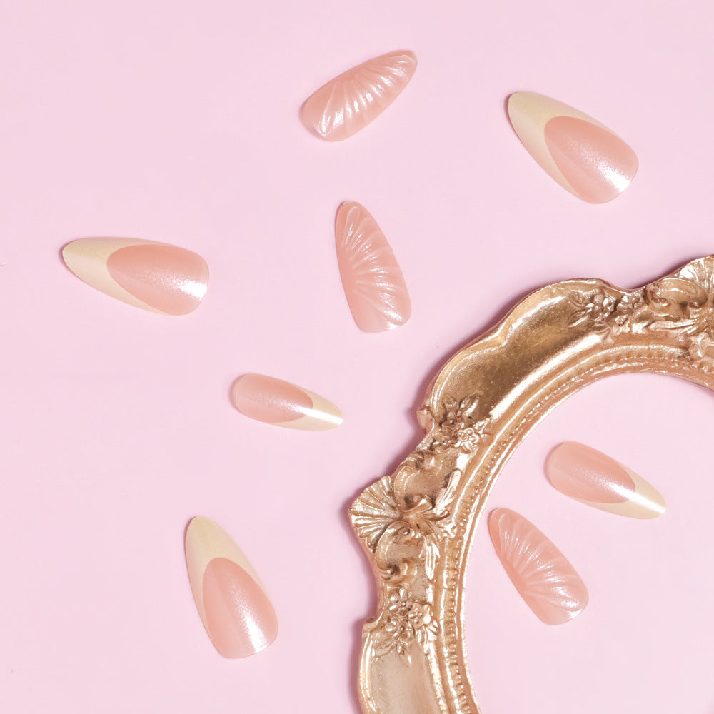 Sculpted Almond-Shaped Press-On Nail Set Bowlift