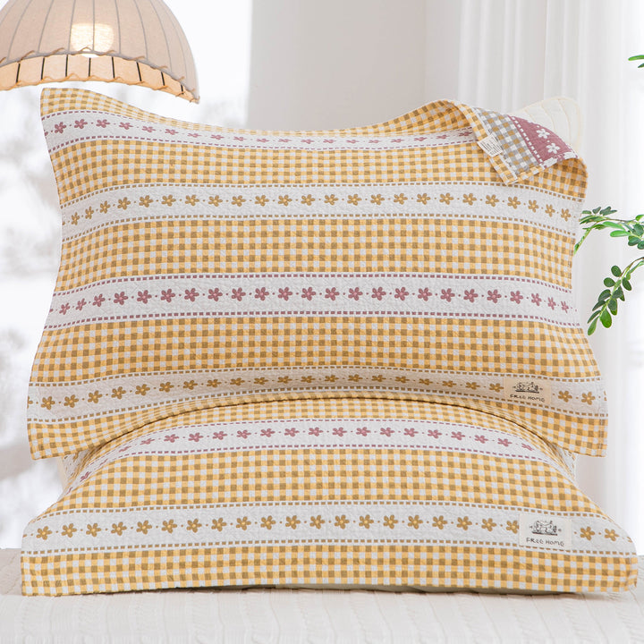 Women's pillowcase with modern checkered pattern Bowlift