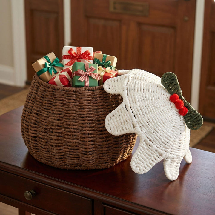 Playful storage basket in cake shape Bowlift