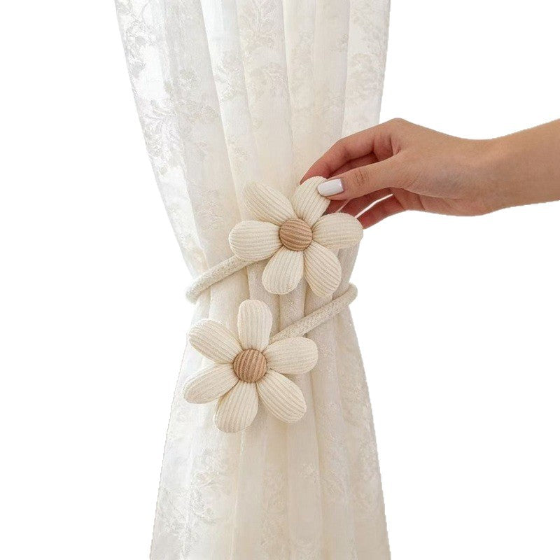 Decorative curtain holder Bowlift