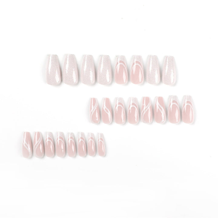 Glamorous Fingernails Bowlift