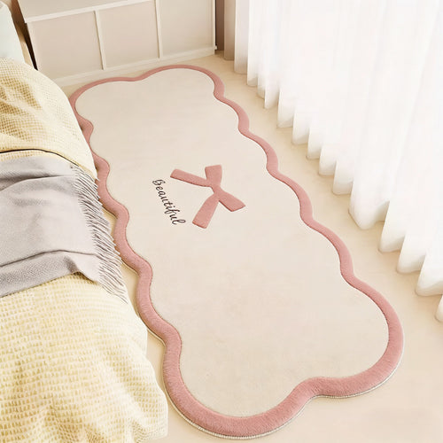 Stylish Scalloped Edged Runner Rug
