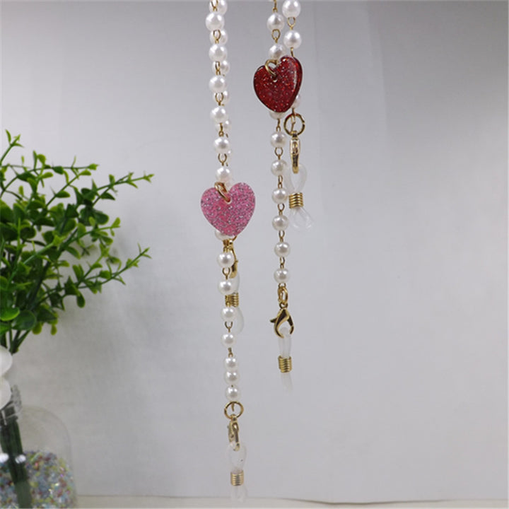 Pearl necklace with heart pendant Bowlift