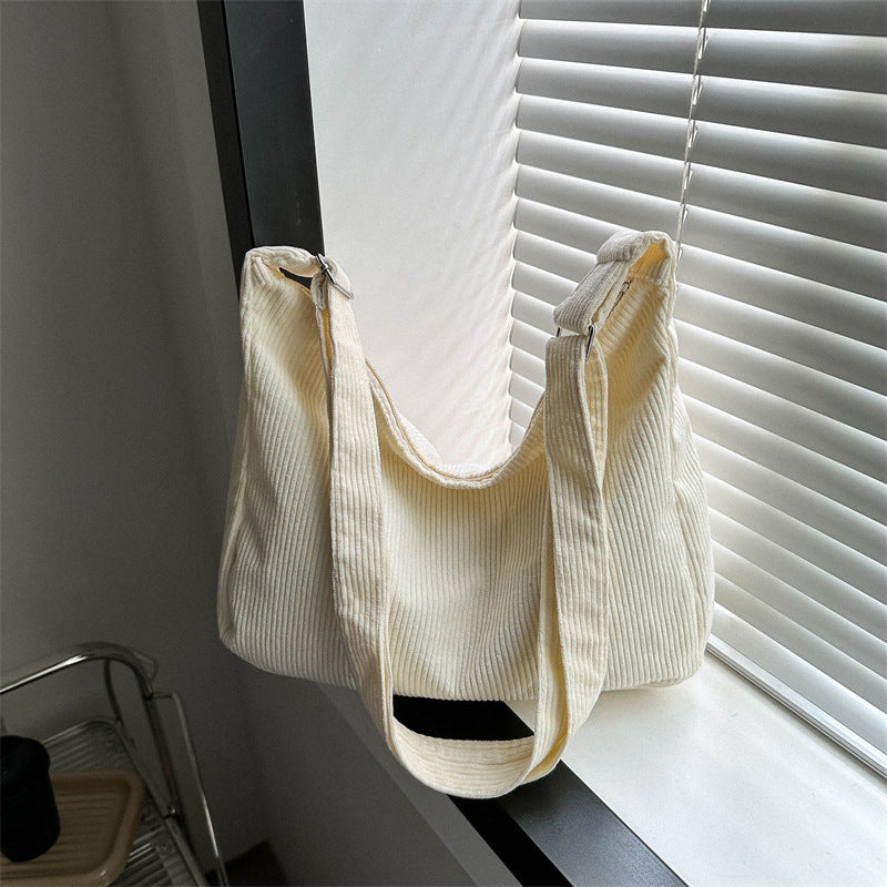 Modern Hobo Shoulder Bag Bowlift