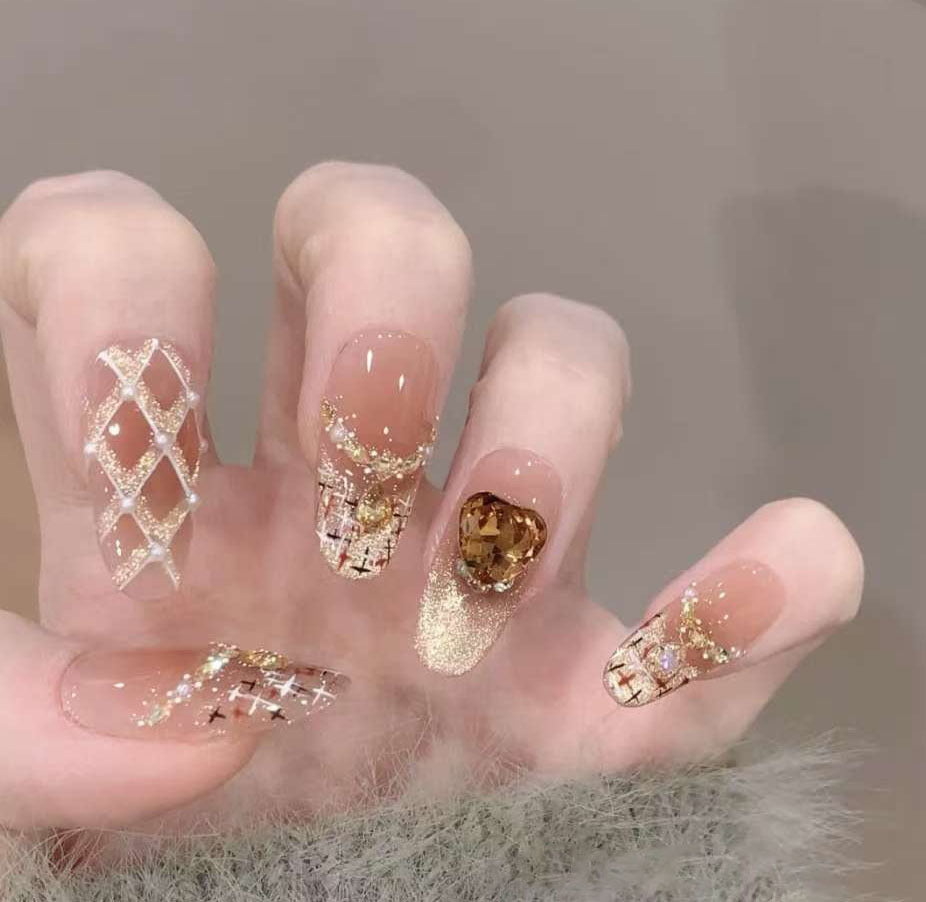 Artistic Themed Press-On Nails Bowlift