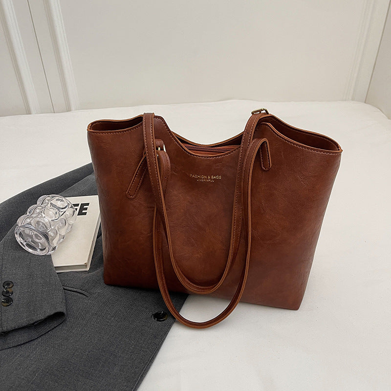 Luxe Leather Tote Bowlift
