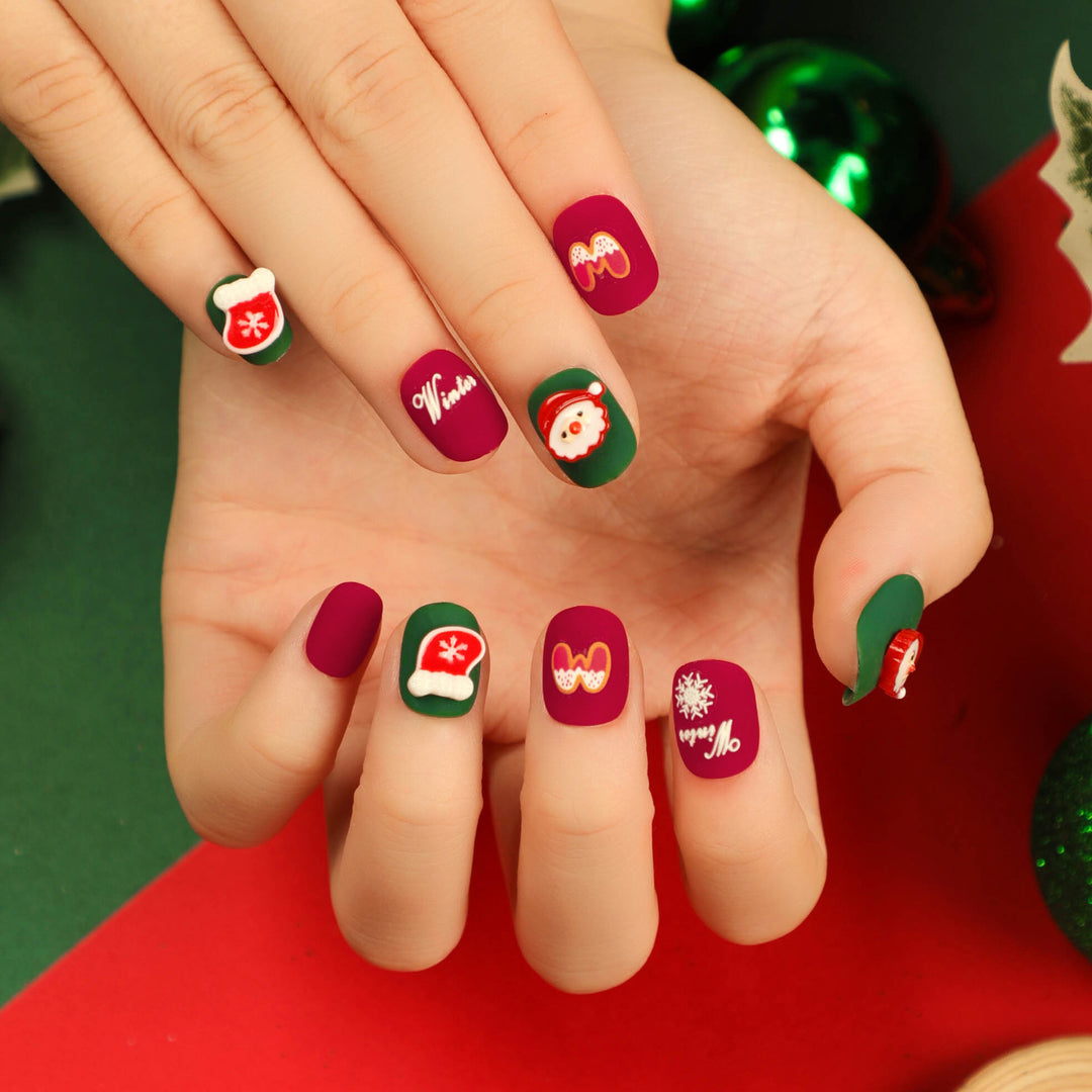 Christmas nail art with festive design Bowlift