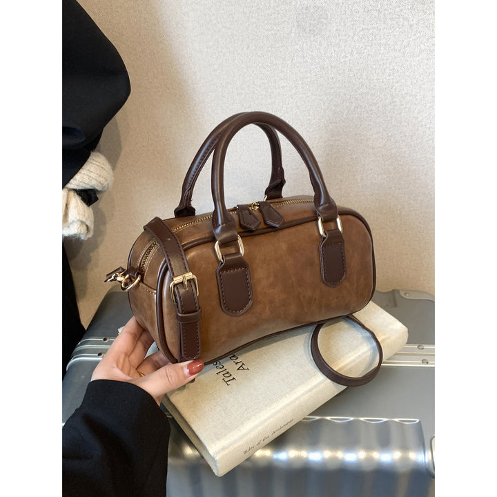 Elegant Structured Handbag Bowlift