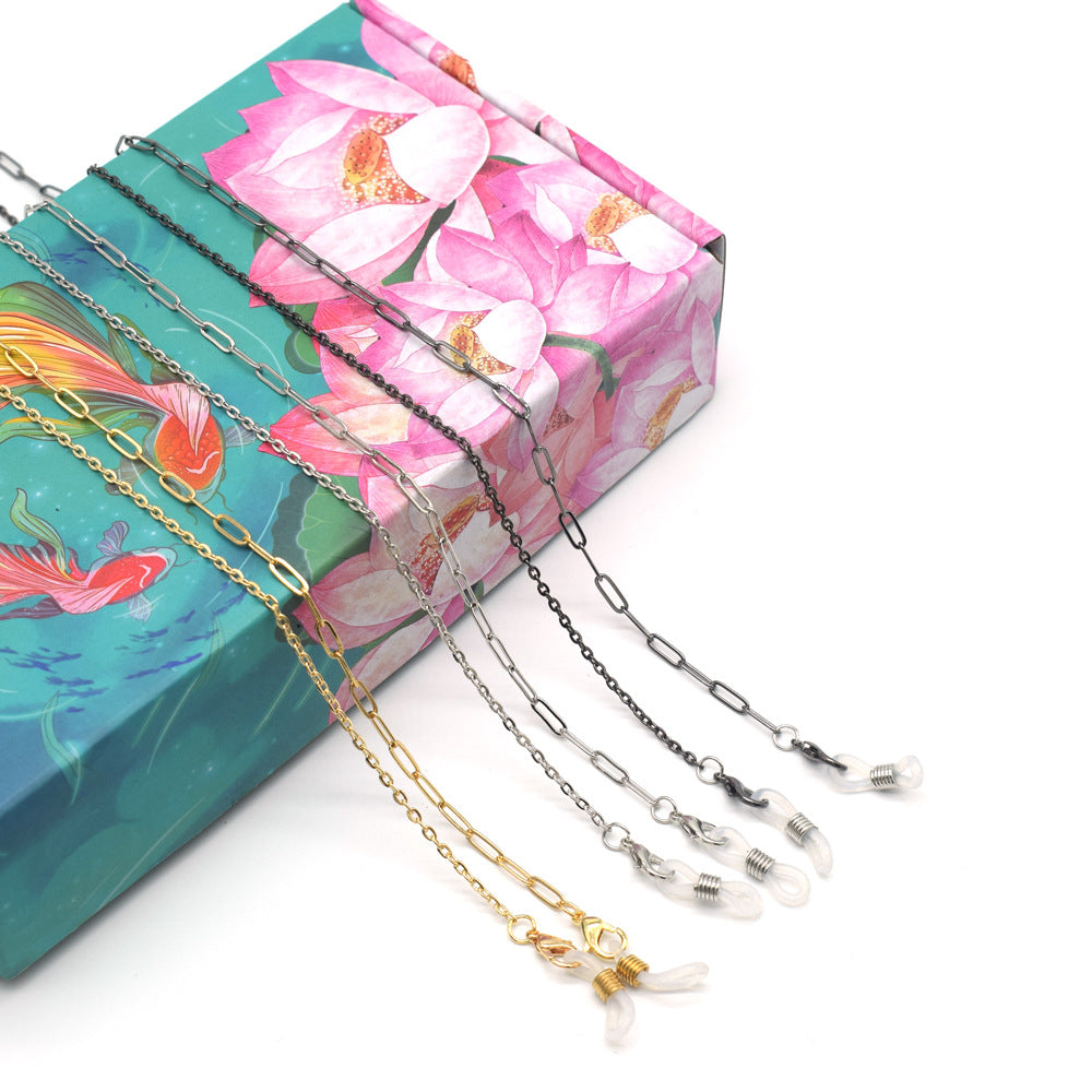 Fashion-Forward Metal Eyewear Chain Bowlift