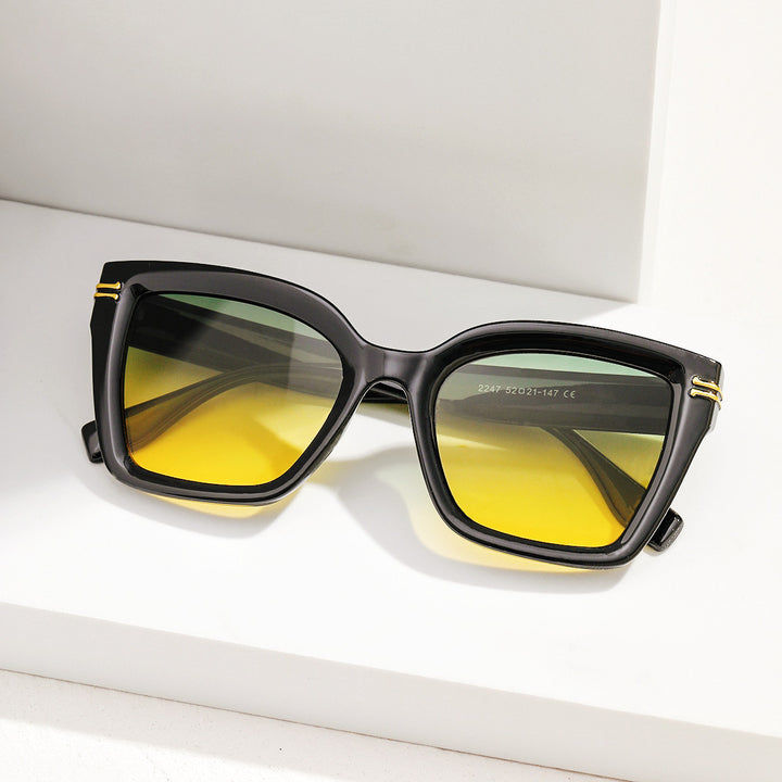 Ladies trendy square sunglasses with elegant frame Bowlift