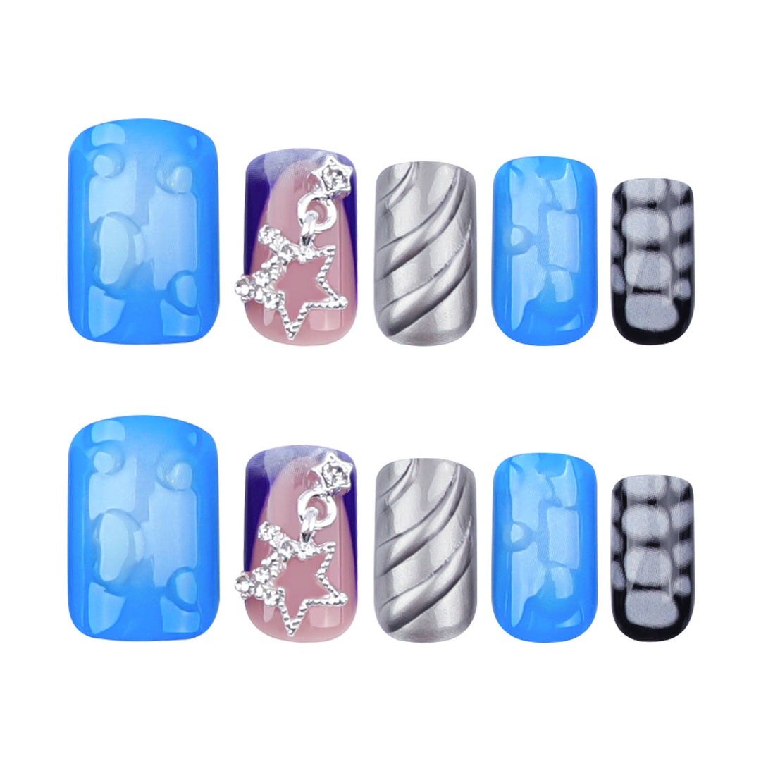 Creative nail extensions with unique 3D design Bowlift