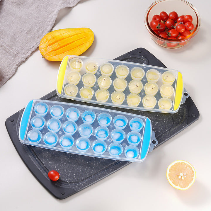 Silicone ice cube tray with lid Bowlift