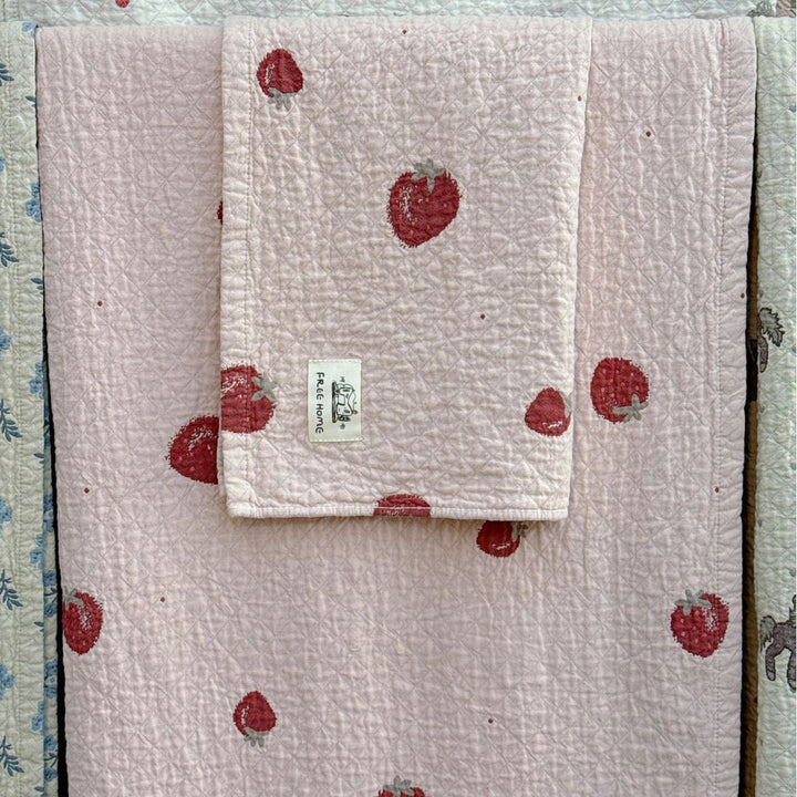 Ladies cuddly blanket with cute horse motif Bowlift