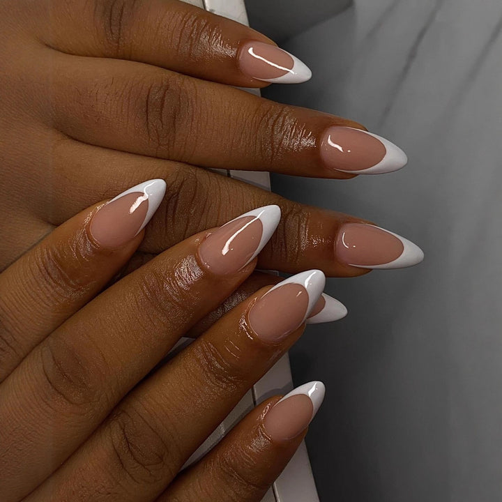 Elegant French Manicure Artificial Nails Bowlift