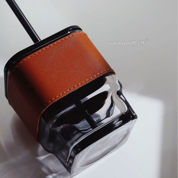 Women's trendy drinking cup with high-quality leather cover Bowlift
