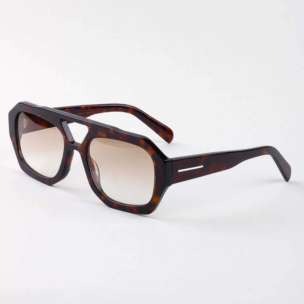 Women's trendy sunglasses in modern frame design Bowlift
