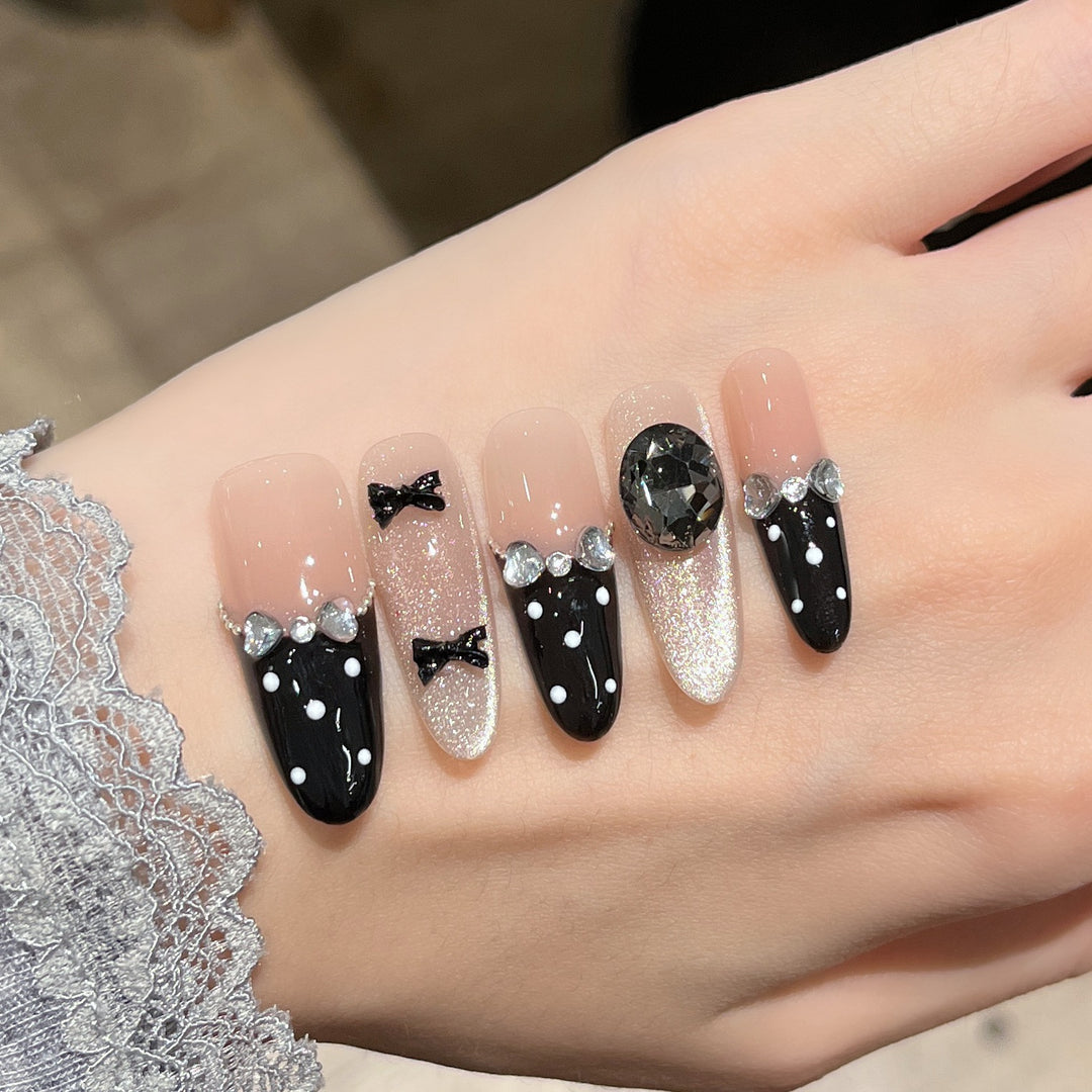 Decorative Rhinestone-Embellished Press-On Nail Extensions Bowlift
