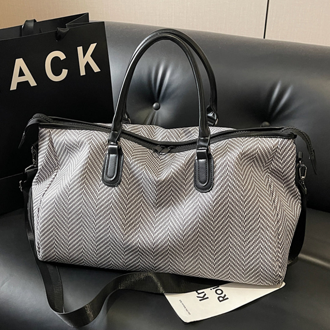 Elegant Travel Bag with Innovative Compartment Design Bowlift