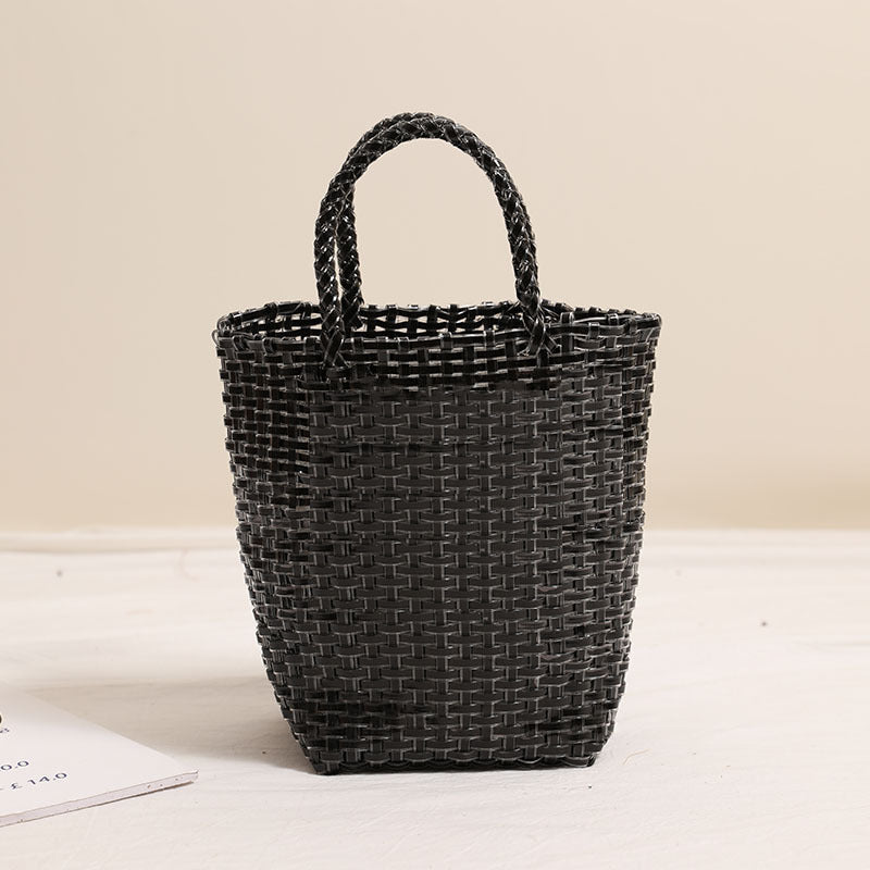 Modern Bast bag with stylish design Bowlift