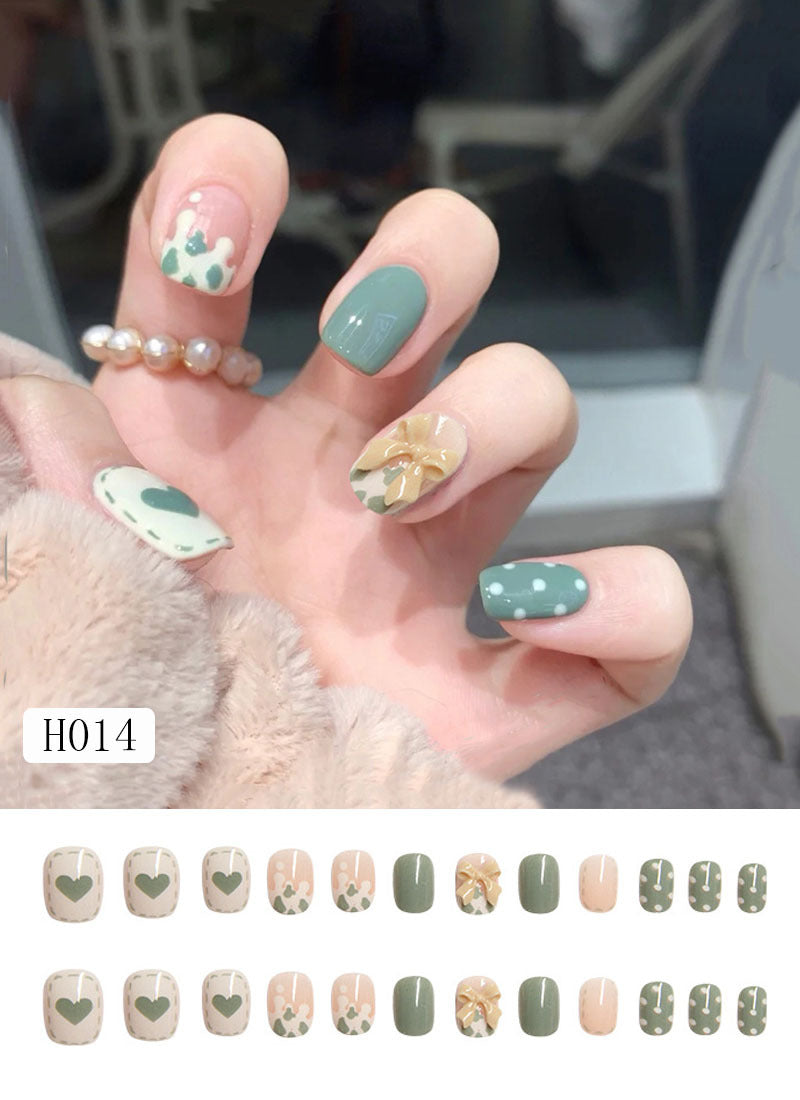 Artificial nail tips with bow design Bowlift