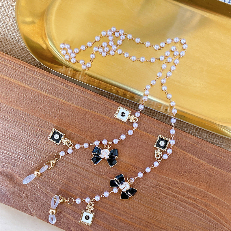 Fashionable glasses holder chain with pearls and pendants Bowlift