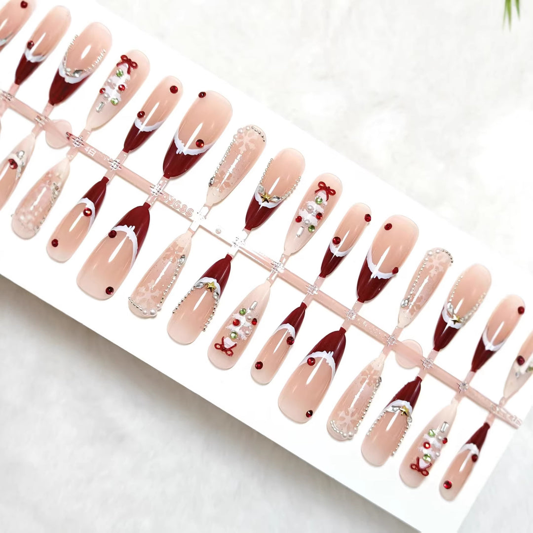 Festive artificial nails with Christmas motifs Bowlift