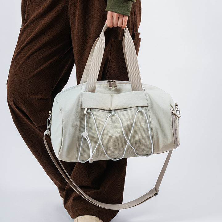 Sports gym bag with innovative compartment design Bowlift