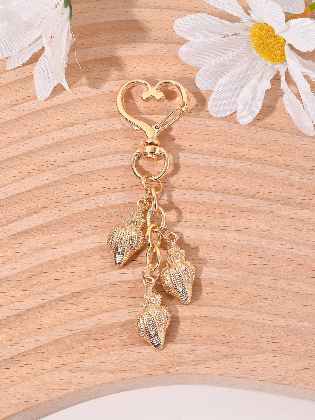 Keychain with Maritime Star Motif Bowlift