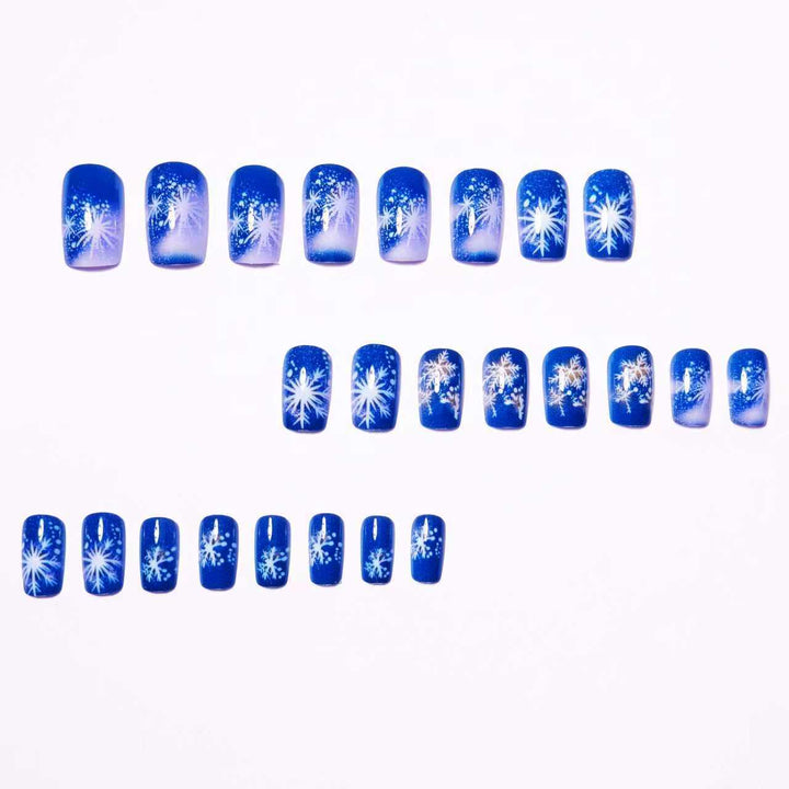 Winter-Themed Elegant Nail Art Bowlift