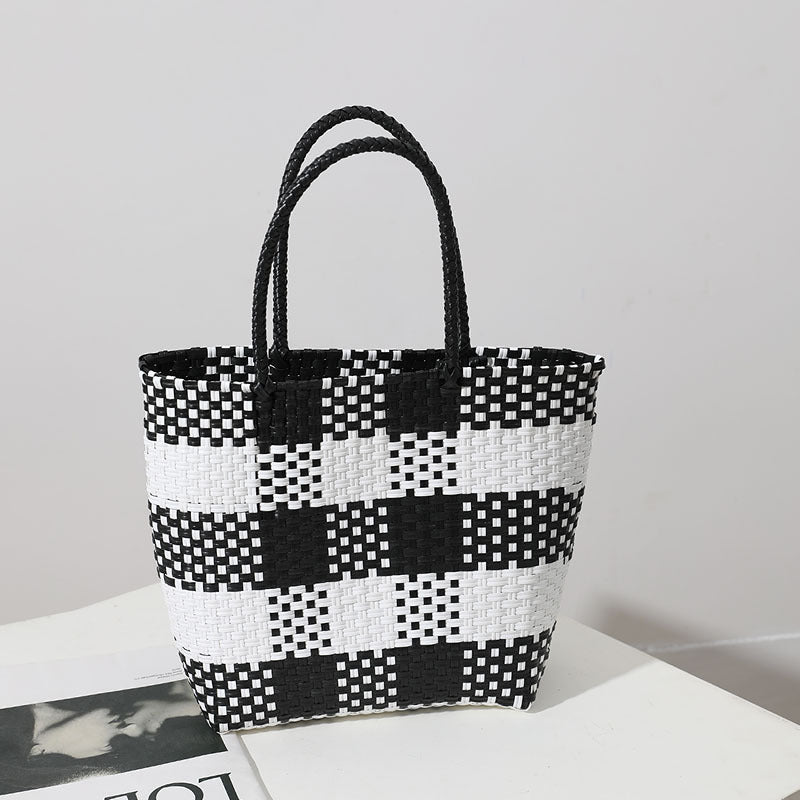 Handmade basket bag in modern check pattern Bowlift